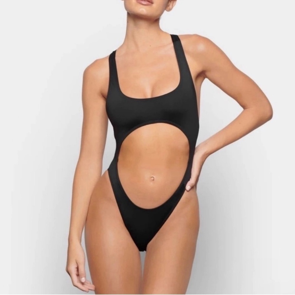 NWT SKIMS (B13) Cut Out Monokini - Onyx Size 2X